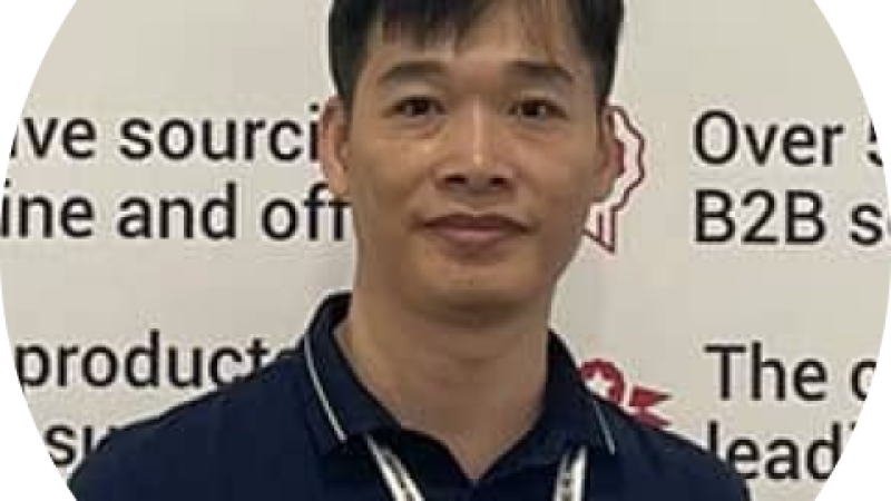 Đội ngũ lãnh đạo